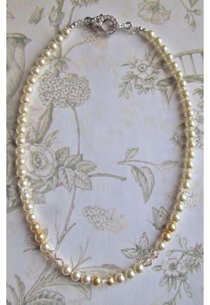 B0216-collier-nacre-A1.jpg