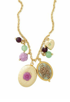 R0035-collier-medaillon-A1.jpg