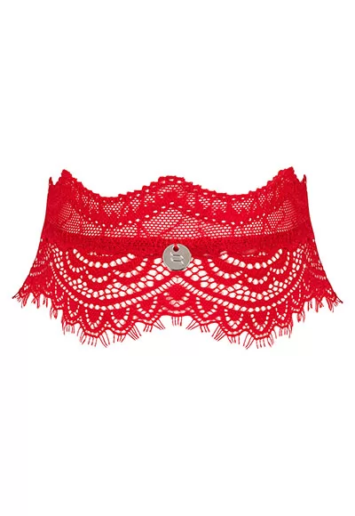 The Bergamore lace choker in a vivid shade of red could easily replace the most expensive jewellery.  To add a sophisticated feeling, there is a decorative pendant on the front and an adjustable metal chain fastening with a glittery decoration at the back.  Its intense color and beautiful pattern will spice up your evening, especially when you combine...