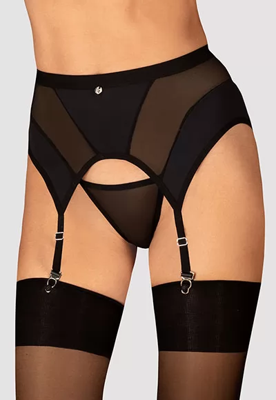 Classics with a modern twist combo is your sweet spot ? Then opt for a traditional accessory with a new twist. The Chic Amoria garter belt in universal black will jazz up any style. Geometric patterns add stylish flair, and the comfortable cut will make you unwilling to take it off.  Combine the Chic Amoria garter belt with your favourite stockings...