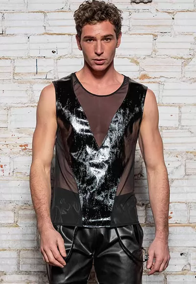 Gunnar pattern vinyl tank top in black color.  Manufactured in French workshops, signed by renowned fashion designer Patrice Catanzaro, available in size S to 4XL. Composition : 80% Polyester, 12% Polyurethane, 8% Elastane.  Brand Patrice Catanzaro, Collection Homme 6, Reference PC304902H6 1 piece.  Patrice Catanzaro, the brand of sexy outfits of very...