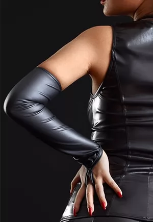 The matte wetlook mittens are an essential fetish accessory to enhance a sexy outfit.  With a length covering the elbow, they bring a touch of sophistication to your sexy outfits. Designed in a mat wetlook fabric, you can wear them with wetlook or vinyl to play on contrasts.  In supple and stretchy fabric, these fetish mittens end with a loop for a...