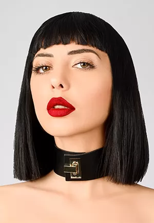 Elf Zhou Black Leather Choker Clasp