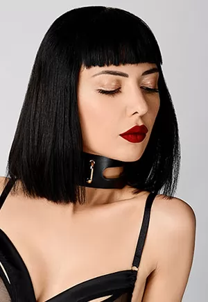 Elf Zhou Cut out Choker Black Leather