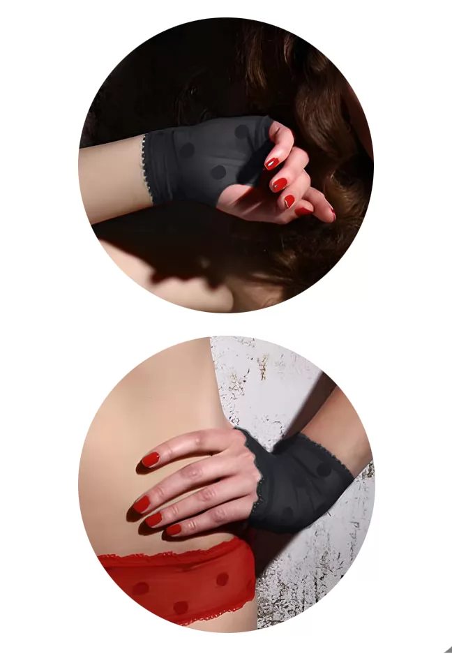 Midnight call Clandestine black dot mittens