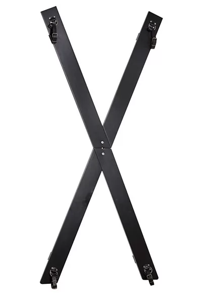 Croix de Saint Andre bdsm menottes