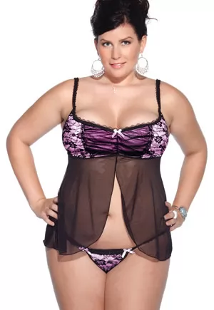 Nuisette satin dentelle et string rose grande taille