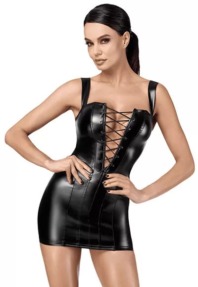 La Robe mini sexy Vixen ressemble à un corset avec un décoletté profond à lacets sur une partie haute structurée par des coutures pour mettre en valeur la poitrine. C'est un vêtement parfait pour une soirée en club ou qui pimentera une soirée privée avec votre amoureux.  Le laçage est réglable permettant une exposition du buste personnalisable....